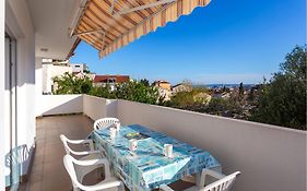 2 Bedroom Stunning Apartment In Rab